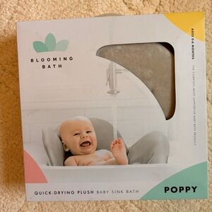 Poppy Baby Bath